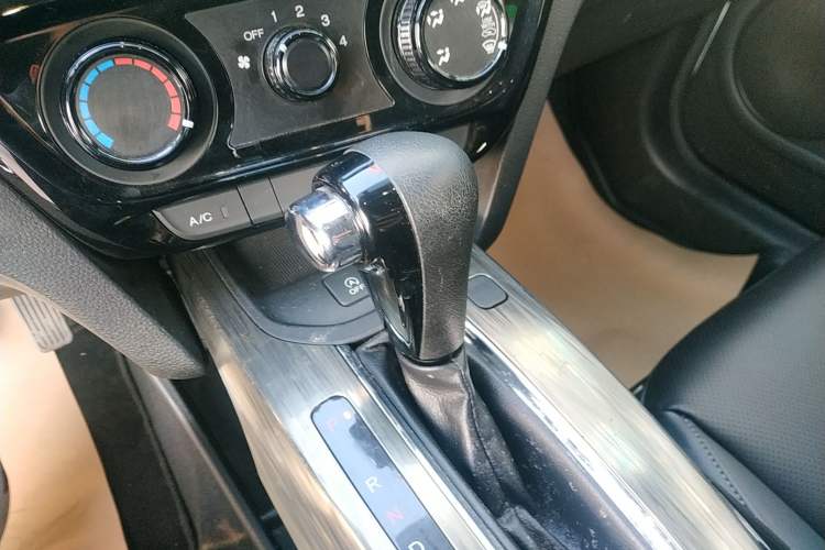 Used Honda XR-V 2017 1.8L EXi CVT Comfort Version
