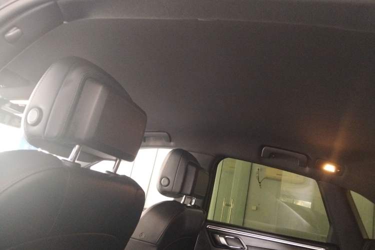 Used Porsche Macan 2018 Macan 2.0T