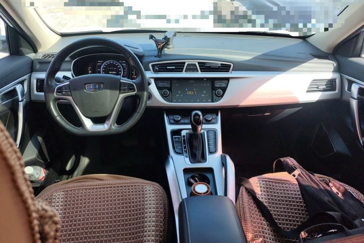 Used Geely Auto Emgrand X7 Sport 2016 1.8TD Automatic Smart Model Center Console