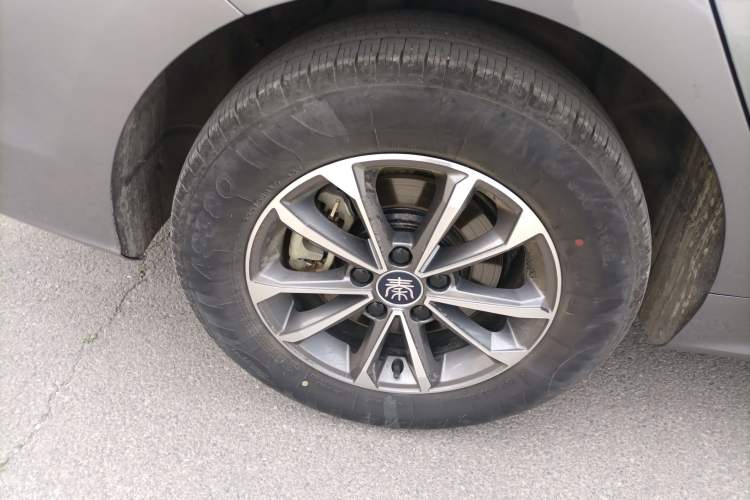 Used BYD Qin PLUS 2024 HONOR Edition DM-i 55KM Leading Model
