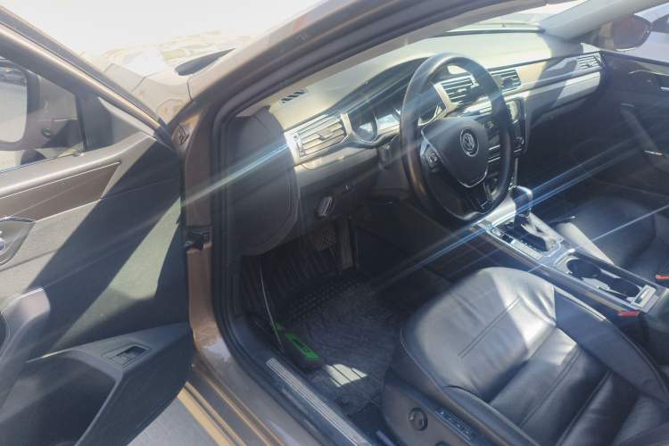 Used Volkswagen Passat 2016 330TSI DSG Prestige Edition
