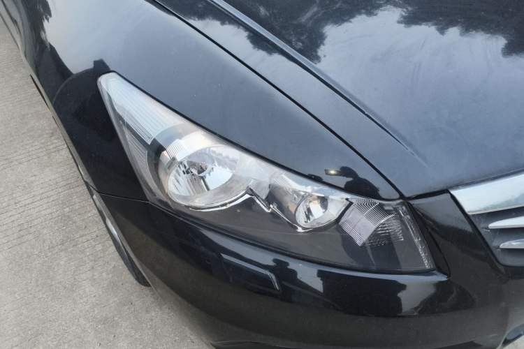 Used Honda Accord 2012 2.4L SE Right Front Headlight