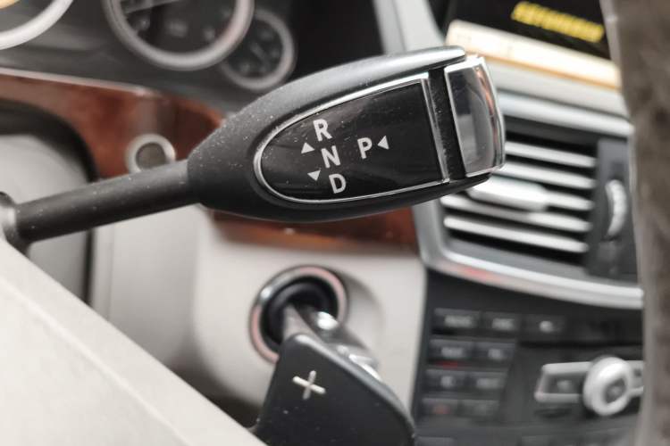Used Mercedes-Benz E-Class 2012 E 300 L Elegant Model Gear Lever