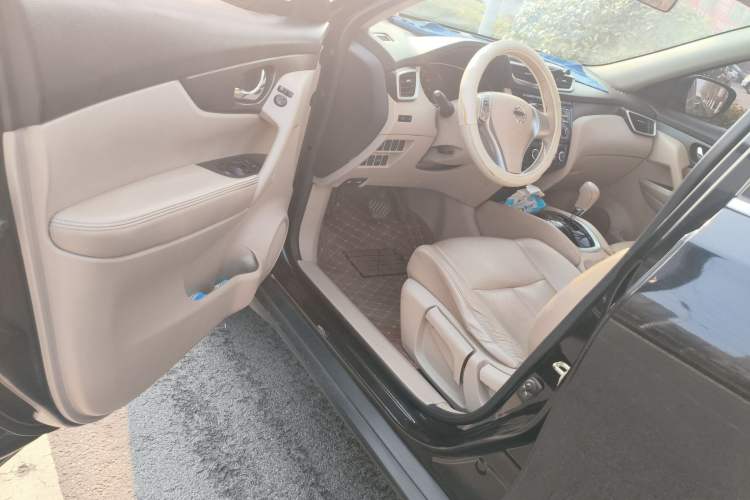 Used Nissan X-Trail 2014 2.0L CVT Comfort Edition 2WD
