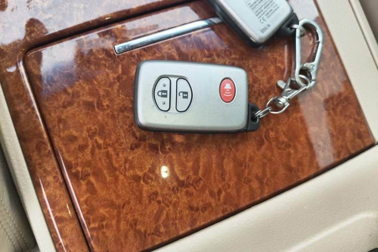 Used Toyota Land Cruiser 2014 4.0L Automatic Parallel Import Version Vehicle Key