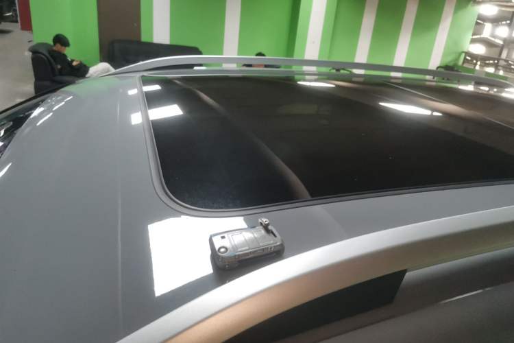 Used Volkswagen Tharu 2023 300TSI Two-Wheel-Drive Full Moon Edition Roof