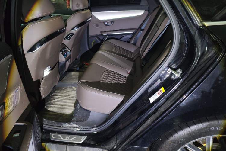 Used BYD Han 2025 DM-i 125KM Prestige Model Left Rear Seat