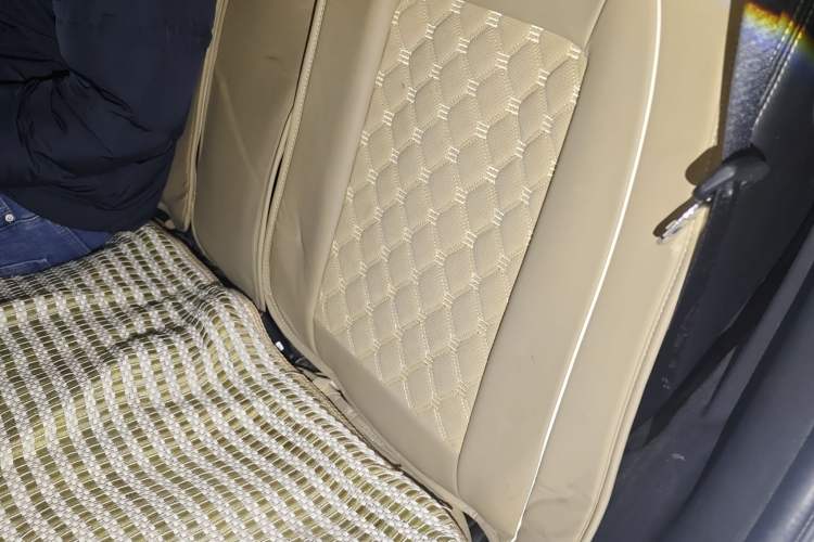 Used BYD Song 2016 GaiShi Edition 1.5TI Manual Elite Model Left Rear Seat