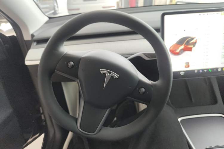 Used Tesla Model Y 2024 Rear-Wheel-Drive Version