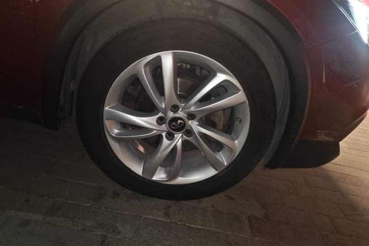 Used Infiniti QX30 2017 1.6T Two-Wheel-Drive Sport Edition