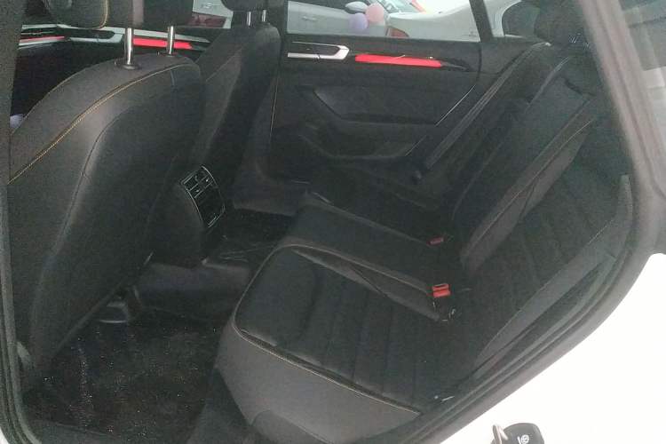 Used Volkswagen FAW-Volkswagen CC 2025 380TSI Striking All-Inclusive Edition Left Rear Seat