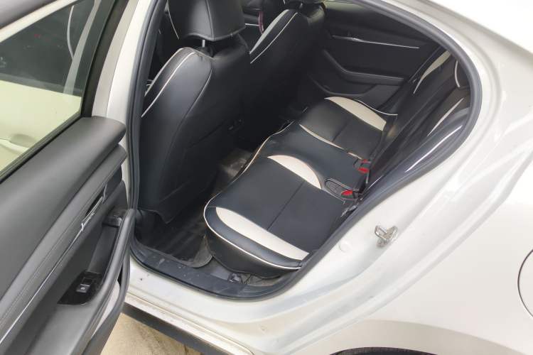 Used Mazda 3 Axela 2021 2.0L Automatic ZhiXuan Edition
