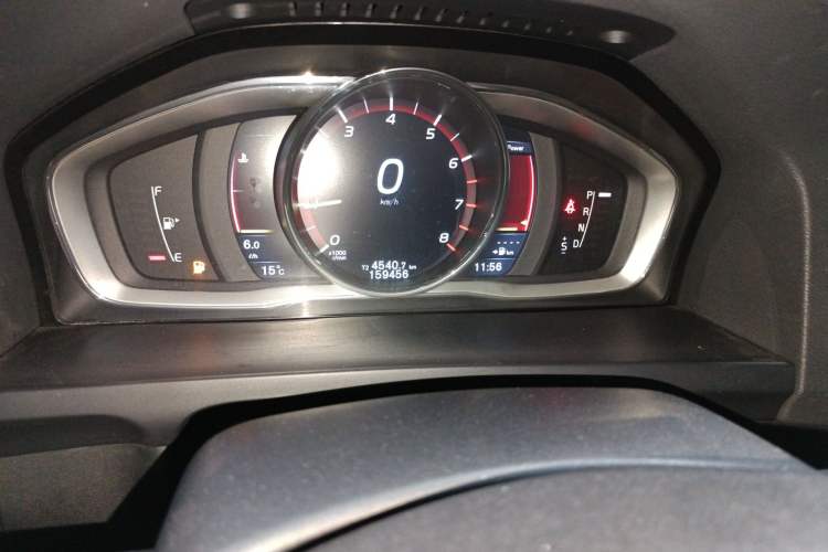 Used Volvo S60 2016 S60L T5 Intelligent Drive Edition Odometer Close Up