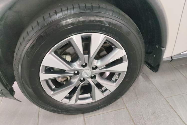 Used Nissan Murano 2015 2.5L XE Two-Wheel-Drive Elite Edition