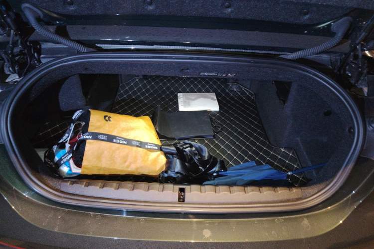 Used BMW 4 Series 2021 Restyled 425i Convertible M Sport Package Trunk