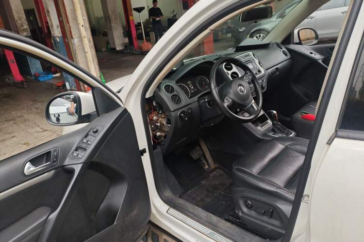 Used Volkswagen Tiguan 2017 300TSI Automatic Two-Wheel Drive Silk Road Comfort Edition Driver Seat