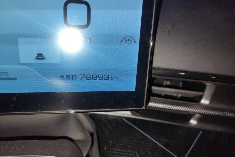 Used BYD Seal 2022 700 km Long-Range Rear-Wheel-Drive Version Odometer Close Up