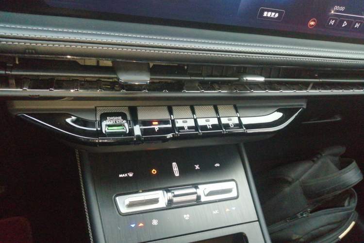 Used Lincoln Corsair 2024 1.5T Two-Wheel Drive Deluxe Hybrid Version Gear Lever