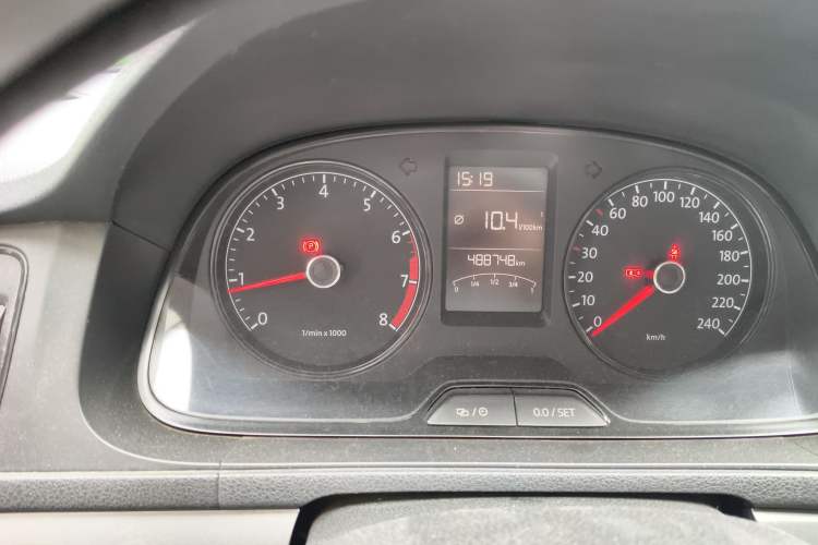 Used Volkswagen Lavida 2013 Revised Classic 1.6L Manual Fashion Edition