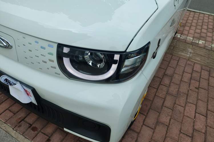 Used Chery QQ Ice Cream 2022 170km Sundae Phosphate Lithium-Ion Left Front Headlight