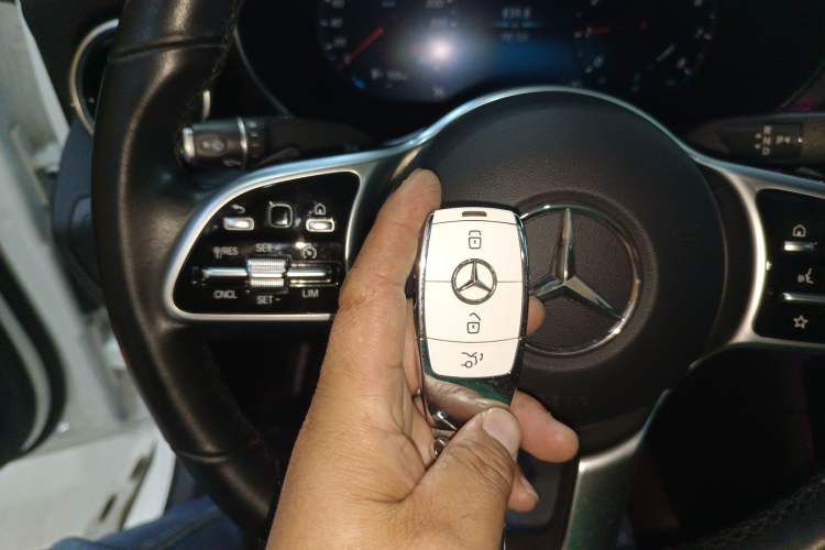 Used Mercedes-Benz GLC Coupe 2021 GLC 260 4MATIC Coupe SUV Vehicle Key