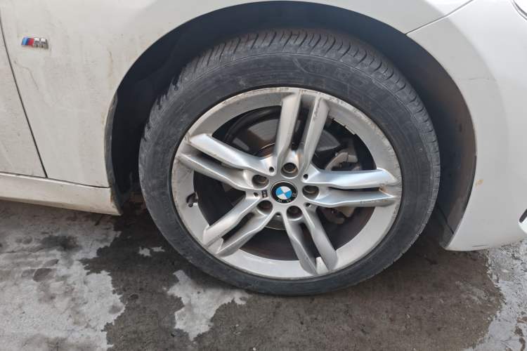 Used BMW 1 Series 2019 118i M Sport Package Right Front Wheel Hub