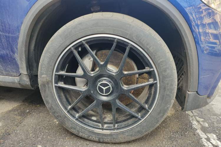 Used Mercedes-Benz GLC 2019 GLC 300 L 4MATIC Dynamic Model Right Front Wheel Hub