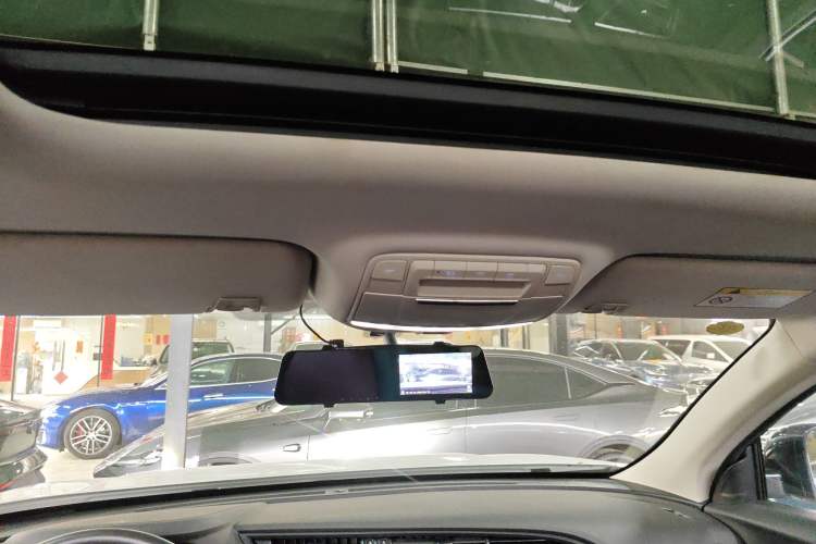 Used Dongfeng Aeolus AX7 2023 Mach Edition 1.5T DCT Champion Legend Version Headliner