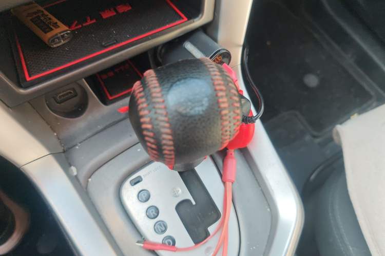 Used Venucia T70 2015 2.0L CVT Smart Edition
