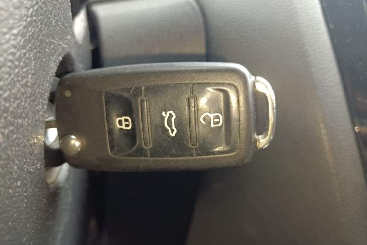 Used Volkswagen Sagitar 2014 1.4TSI Automatic Luxury Model Vehicle Key