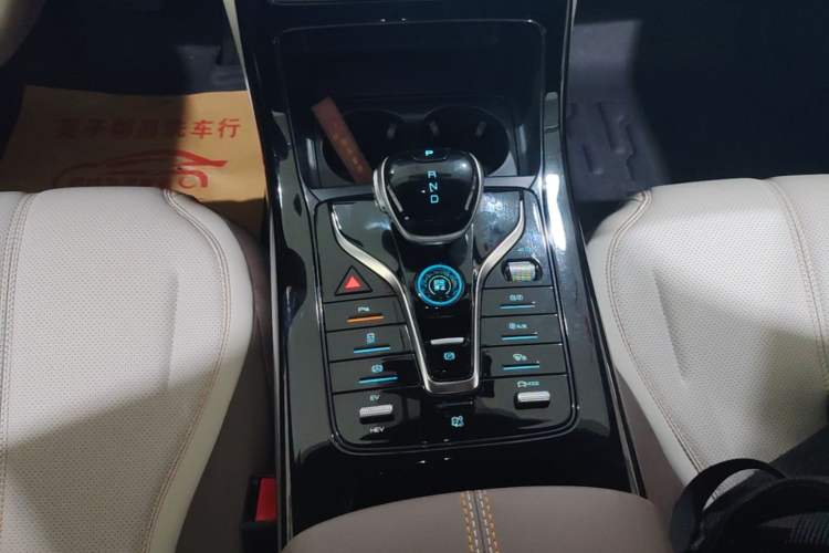 Used BYD Qin PLUS 2024 HONOR Edition DM-i 55KM Leading Model