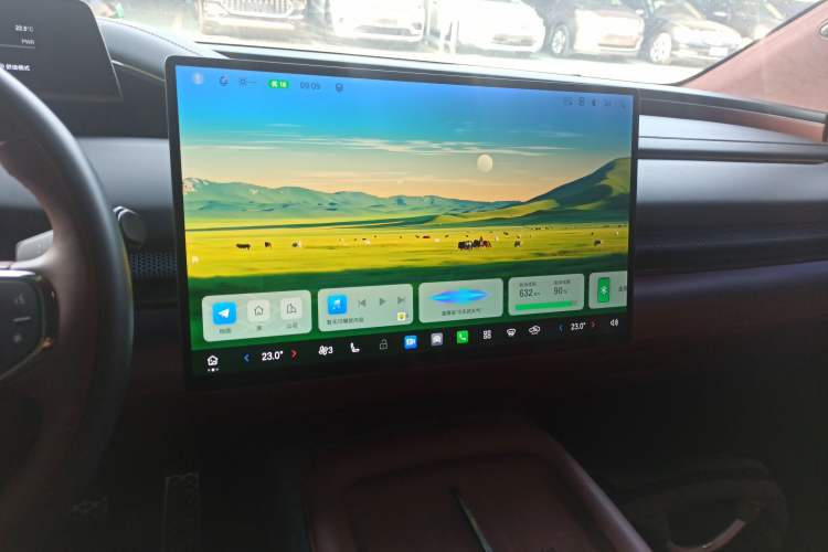 Used Hyptec HL 2025 700 Ultra Six-Seater All-Wheel-Drive LiDAR Version Audio And AC Panel