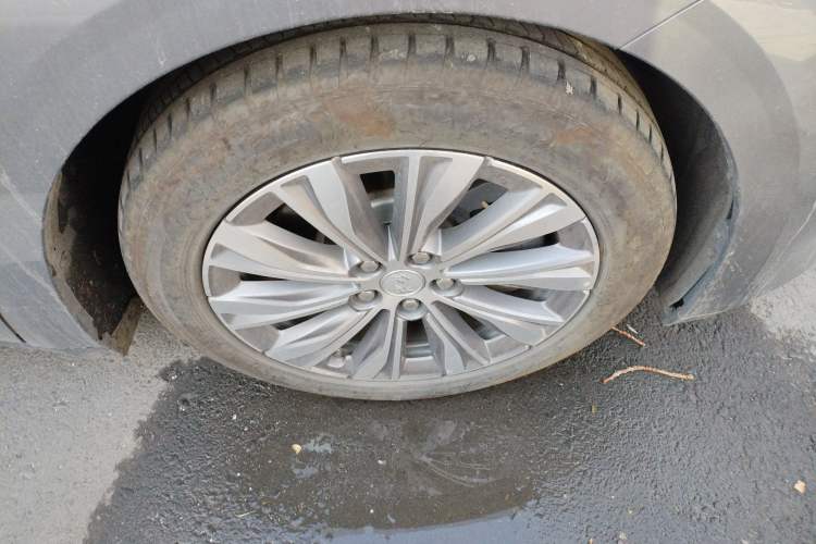 Used Hongqi E-QM5 2024 610 km PLUS
