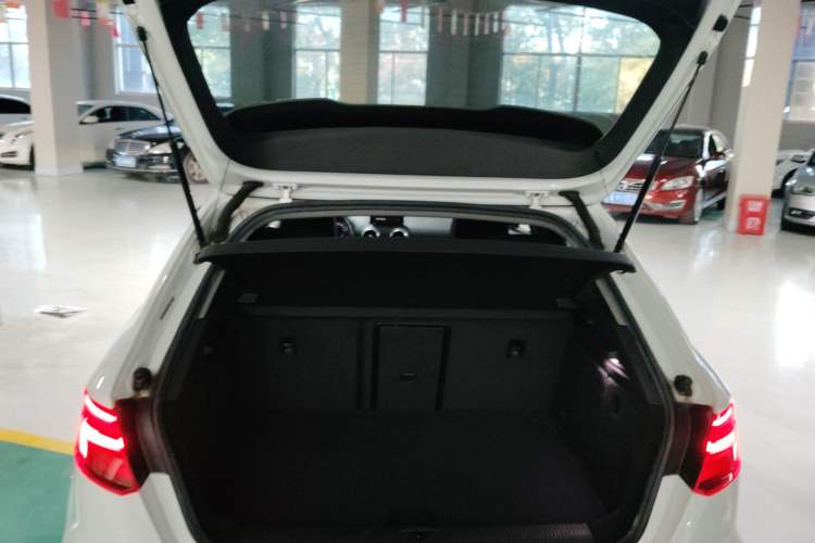 Used Audi A3 2019 Sportback 35 TFSI Fashion Edition China VI Emission Standard
