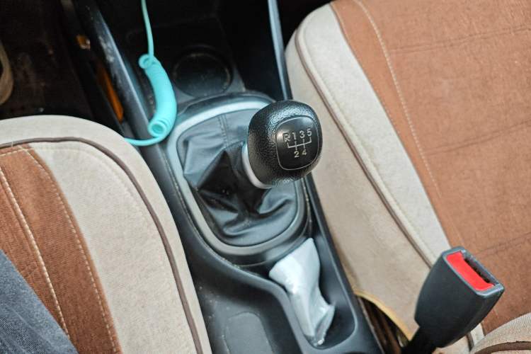 Used Kia K2 2012 Hatchback 1.4L MT GLS Commemorative Edition