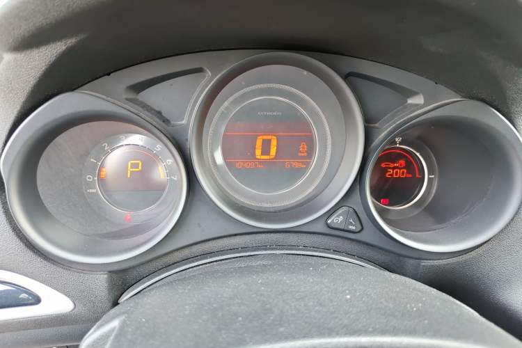 Used Citroen C4L 2014 1.8L Intelligent Drive Automatic Enjoyment Model
