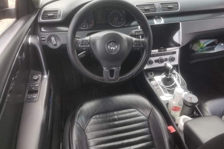 Used Volkswagen Magotan 2012 1.8TSI Luxury Model Steering Wheel