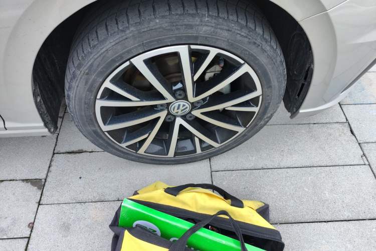 Used Volkswagen Lavida 2019 280TSI DSG Luxury Edition China VI Standard Right Front Wheel Hub