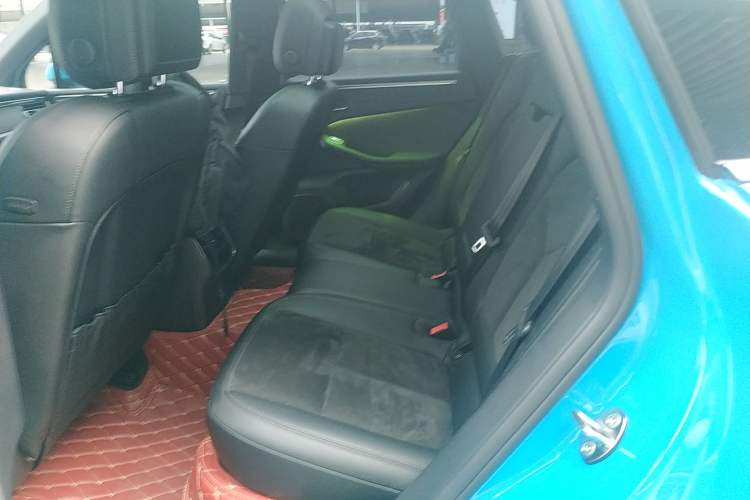 Used Porsche Macan 2018 Macan 2.0T Left Rear Seat