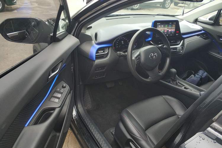 Used Toyota C-HR 2021 Dual-Motor 2.0L E-CVT Comfort Edition