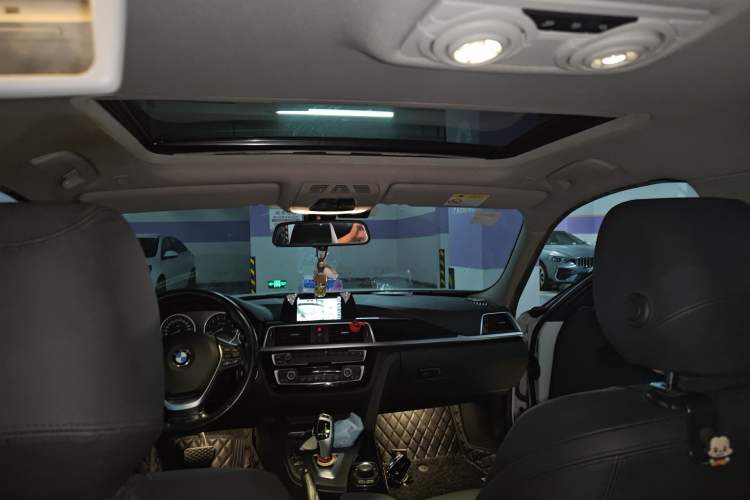 Used BMW 3 Series 2018 320Li Fashion Model Headliner