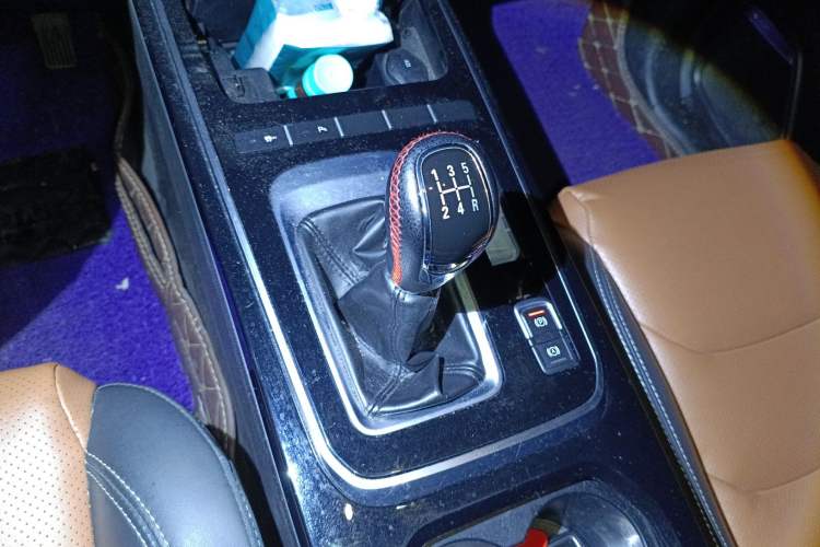 Used JETOUR X70S 2019 1.5T Manual ZHENG TU Version China V Standard