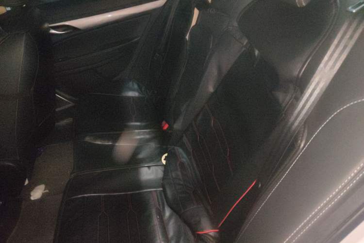 Used Geely Auto Emgrand 2019 Leading Edition 1.5L CVT Luxury Model China VI Standard