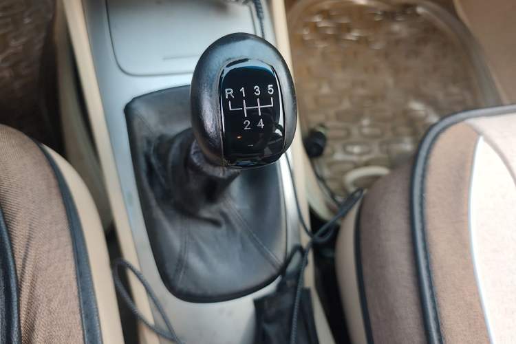 Used Buick Excelle 2013 1.5L Manual Classic Model
