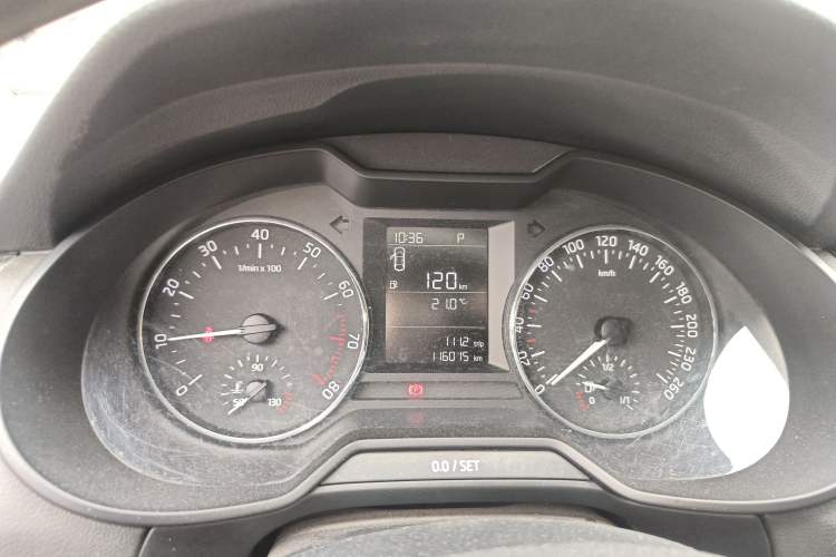 Used Skoda Octavia 2016 1.6L Automatic Front-Wheel Drive Model Instrument Cluster