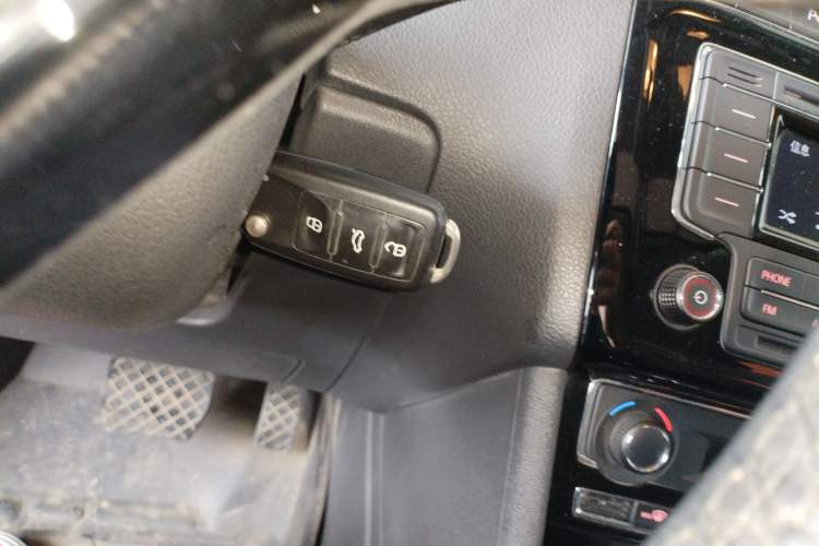 Used Volkswagen Polo 2016 1.6L Automatic Luxury Model Vehicle Key