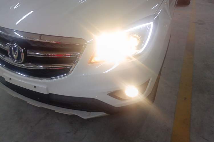 Used CHANGAN CS35 2017 1.6L Manual Luxury Model Left Front Headlight