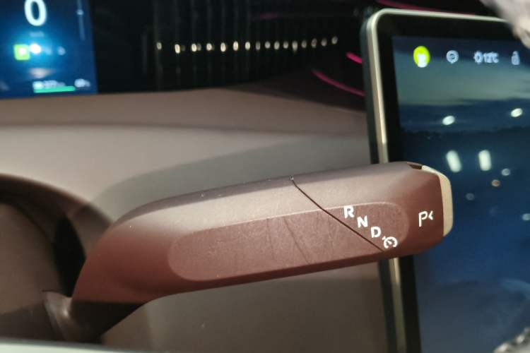 Used Avatr 11 2024 730 Luxury Edition with Three Lasers and Rear-Wheel Drive Gear Lever