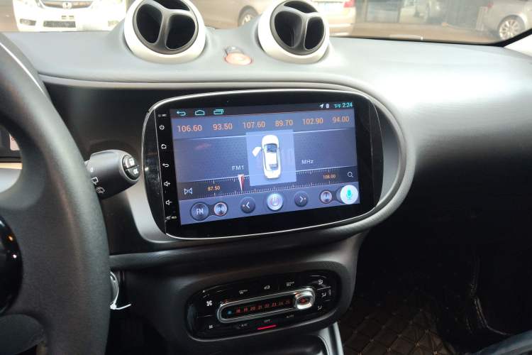 Used smart forfour 2018 1.0L 52 kW Dynamic Edition