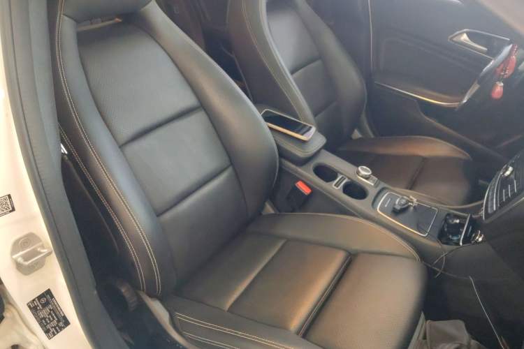 Used Mercedes-Benz GLA 2017 GLA 220 4MATIC Fashion Model
